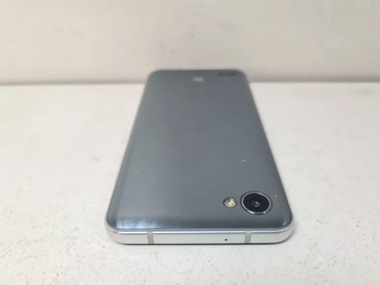 TELEFON LG Q6 ALPHA KOMPLET