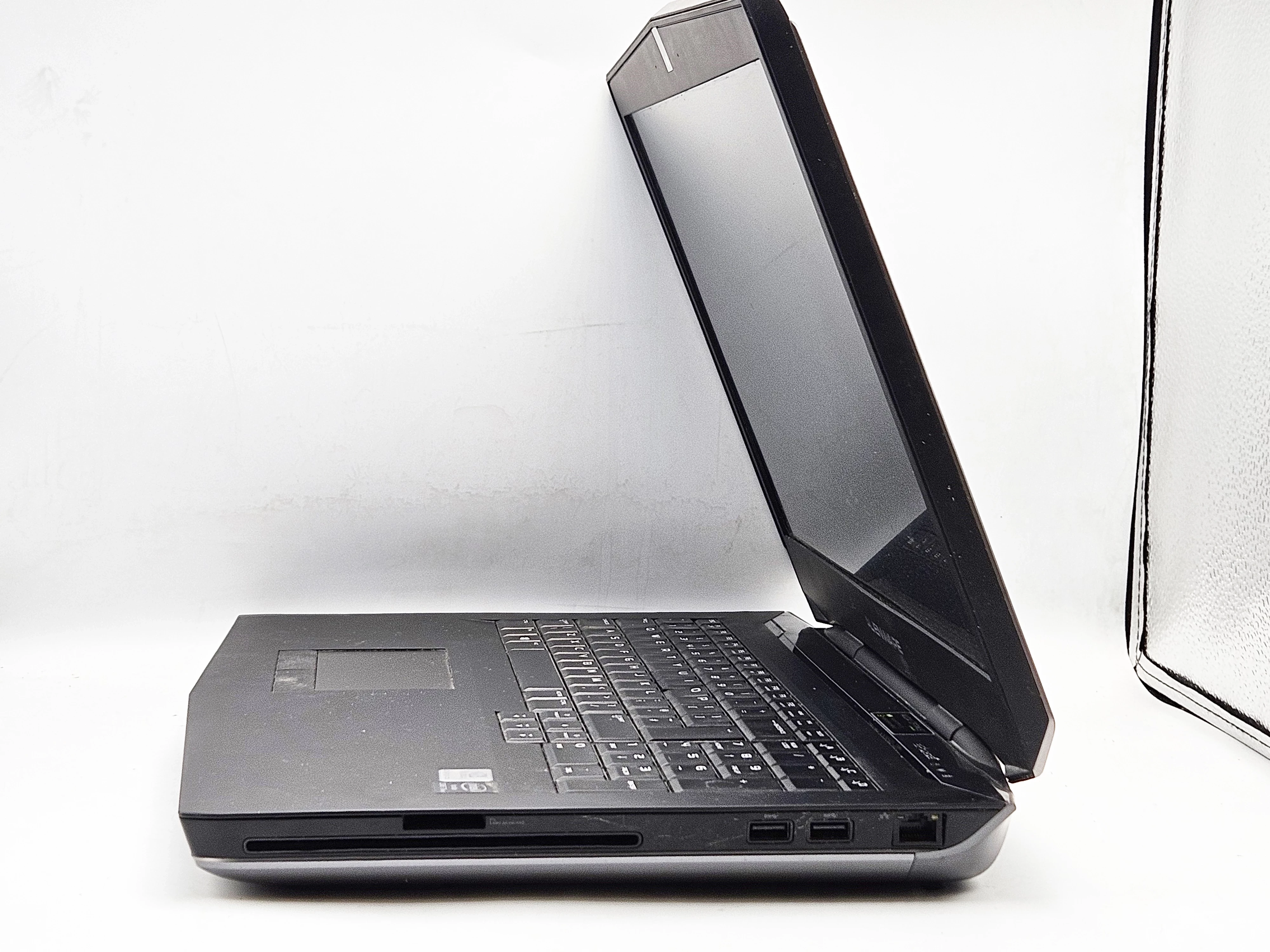 laptop-dell-alienware-17-p18e-i7-16gb-gtx-kod-producenta-office