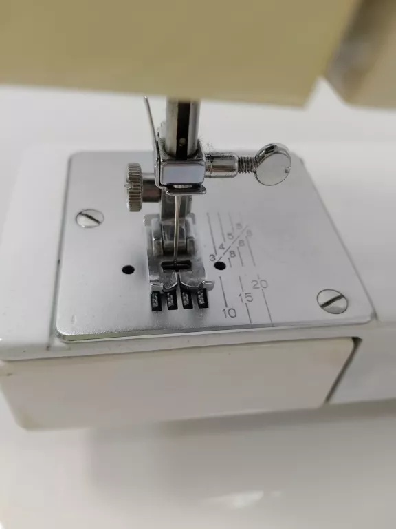 MASZYNA DO SZYCIA AEG NM 1800 PUDEŁKO
