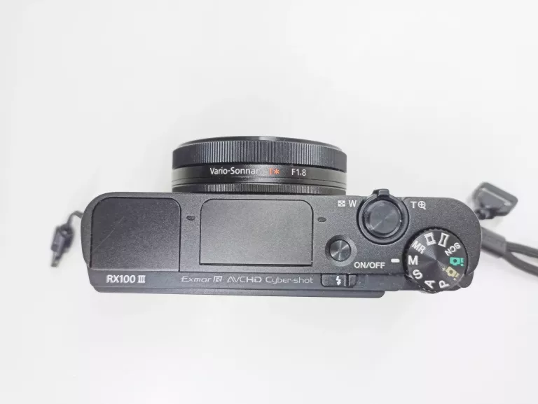APARAT KOMPAKTOWY SONY DSC-RX100M3