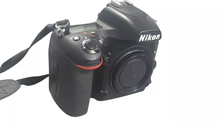 APARAT LUSTRZANKA NIKON D750 PRZEBIEG 51141