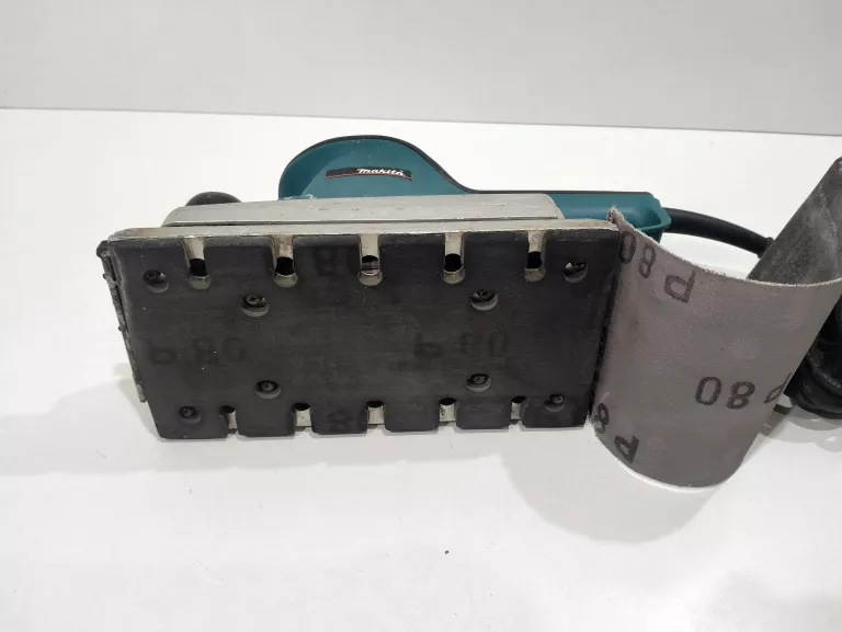 MAKITA BO4901 SZLIFIERKA OSCYLACYJNA 330W