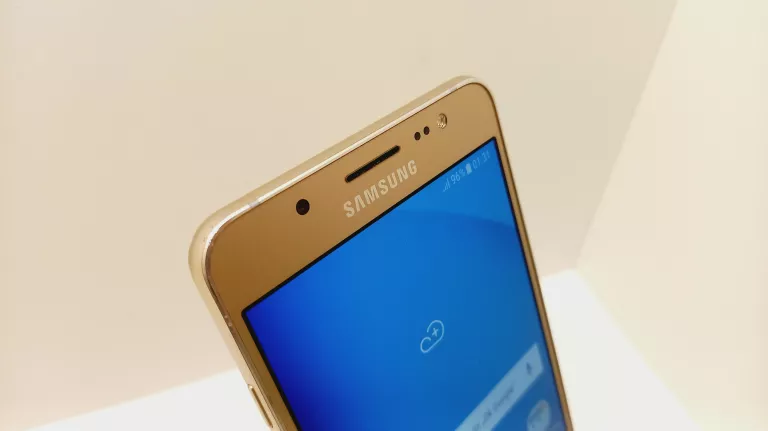 SAMSUNG GALAXY J5  2/16GB ZŁOTY
