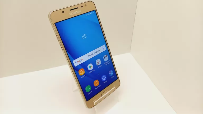 SAMSUNG GALAXY J5  2/16GB ZŁOTY