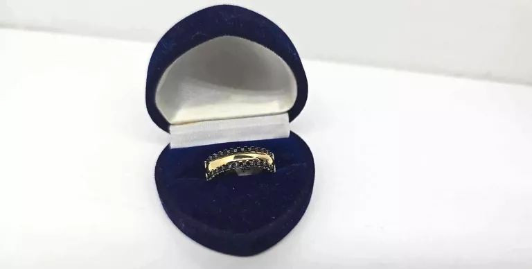 zloty-pierscionek-z-czarnymi-kamykami-wojskowa-11-sj-siedlce