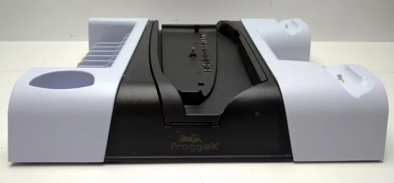 PODSTAWKA CHŁODZĄCA STACJA ŁADUJĄCA PS 5 FROGGIEX FX-P5-C3-W