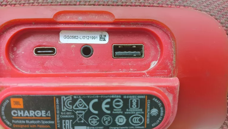 GŁOŚNIK JBL CHARGE 4 CZERWONY