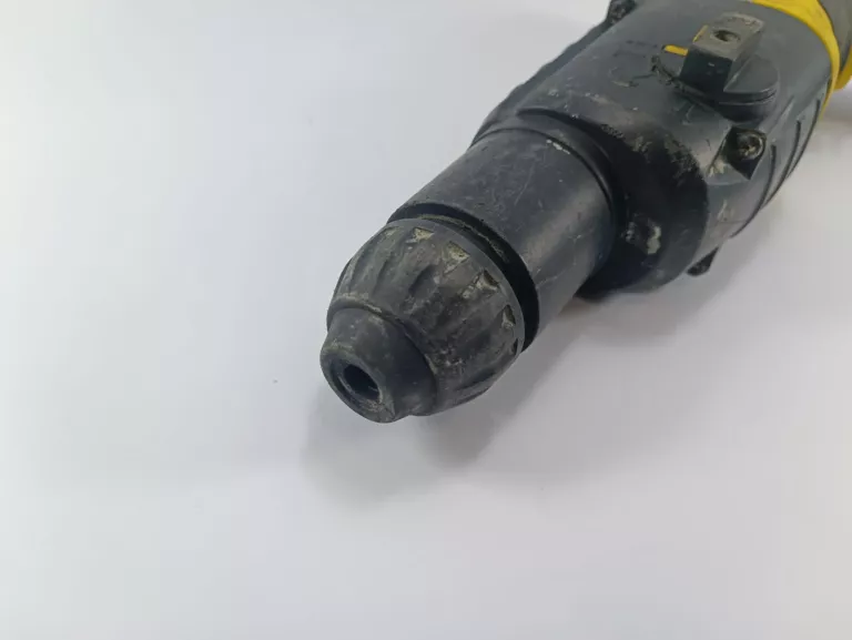 MŁOTOWIERTARKA STANLEY SDS PLUS 750 W FME500