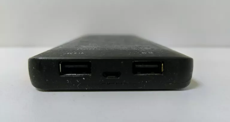 POWERBANK KIANO 10000 MAH SLIM CZARNY