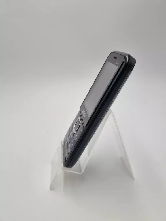 TELEFON KOMÓRKOWY Z KLAWISZAMI MAXCOM MM142 USZKODZONY NA CZEŚCI