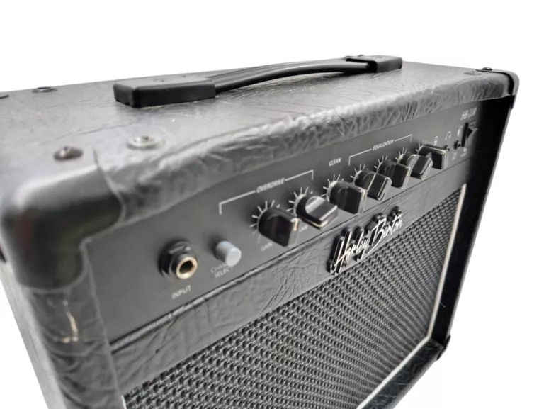 WZMACNIACZ GITAROWY HARLEY BENTON HB-20R 20W