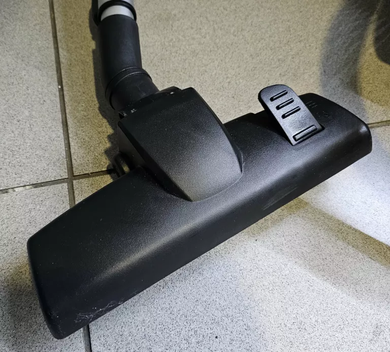 ODKURZACZ PIONOWY SIECIOWY RĘCZNY BEZWORKOWY G1013