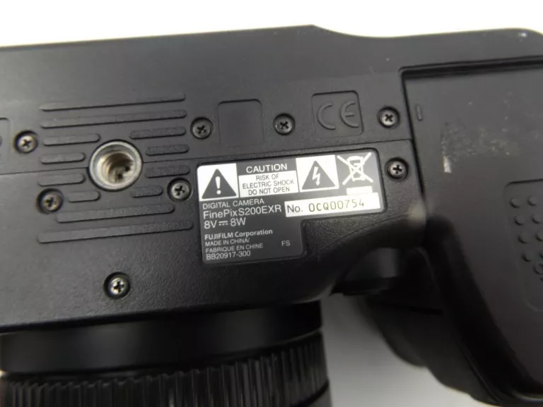 APARAT FUJIFILM FINEPIX S200EXR ETUI + ŁAD PUDEŁKO