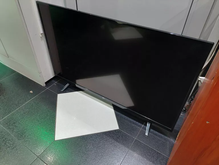 TELEWIZOR LG 49UJ620V 49 CALI + PILOT