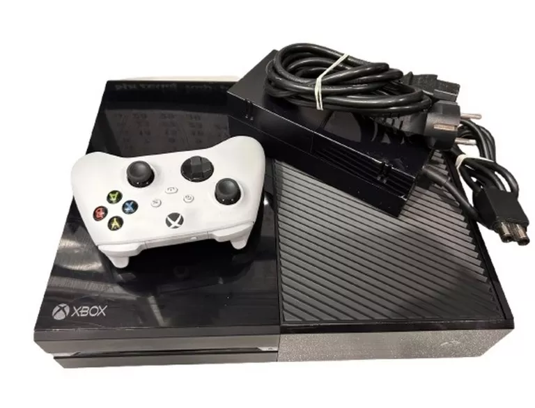 KONSOLA XBOX ONE CONSOLE MODEL 1540 500 GB