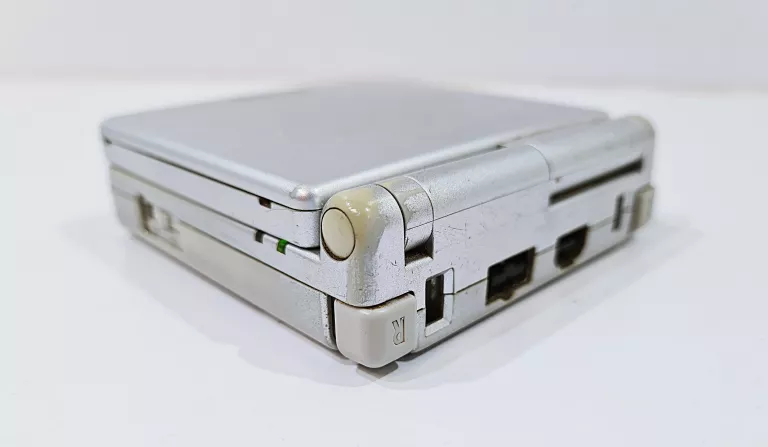 KONSOLA GAME BOY ADVANCE SP + GRA + KABEL USB