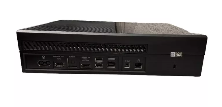 KONSOLA XBOX ONE CONSOLE MODEL 1540 500 GB