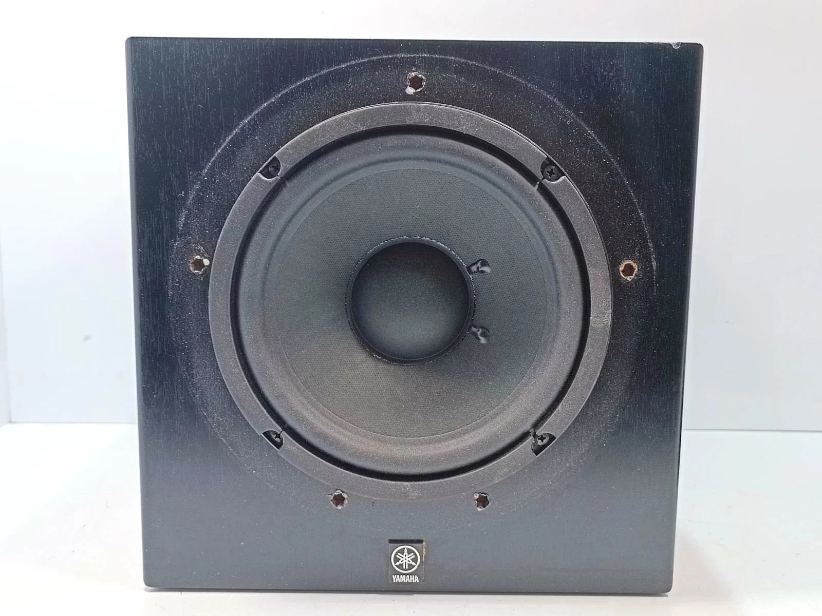 subwoofer-yamaha-yst-sw012-ean-gtin-4957812329323