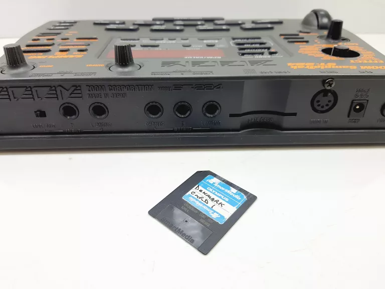 SAMPLER ZOOM SAMPLETRAK ST-224