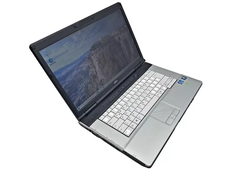 LAPTOP FUJITSU LIFEBOOK E751 15,6" I3-2330M 8/256GB HD GRAPHICS 3000