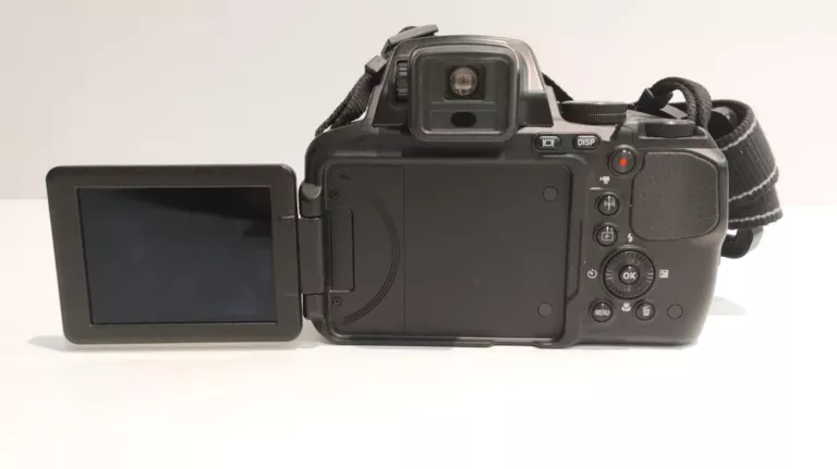 APARAT NIKON COOLPIX P900