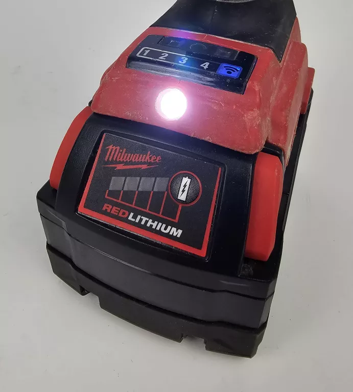 KLUCZ UDAROWY MILWAUKEE M18 FHIWF12 + AKU 5.0AH