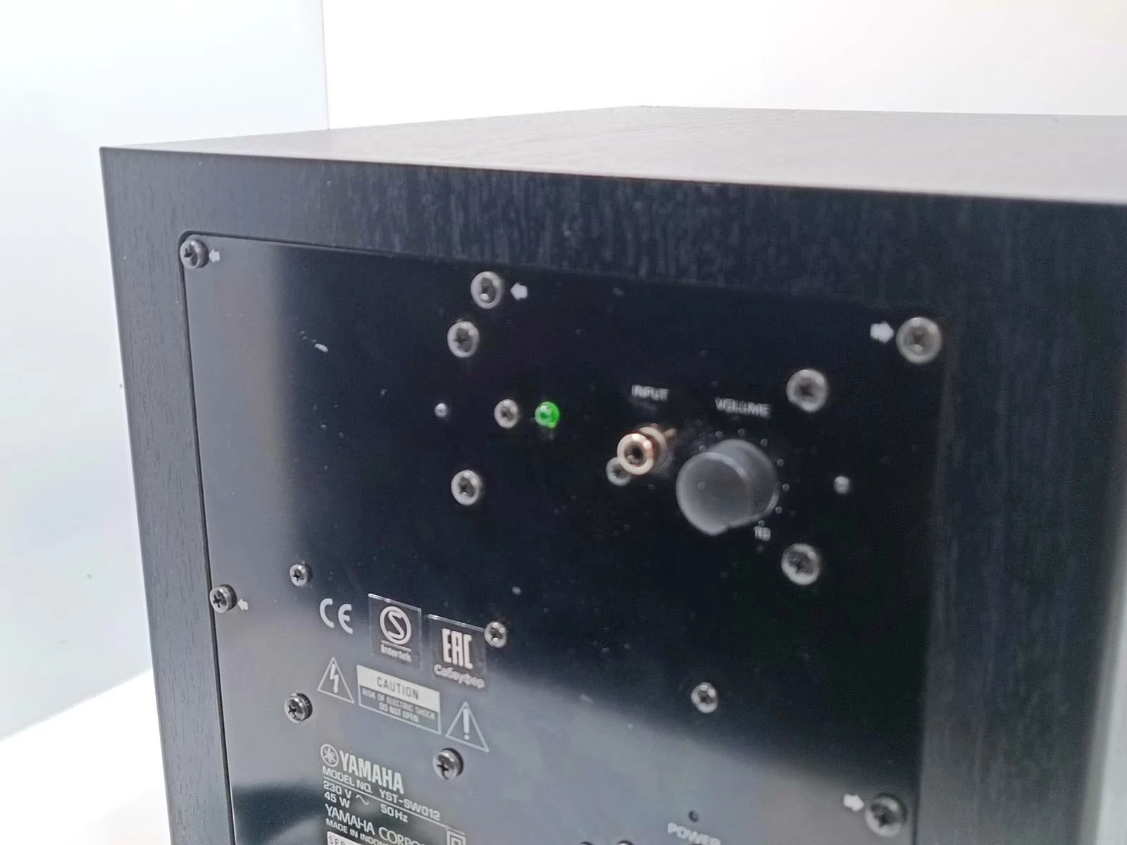 subwoofer-yamaha-yst-sw012-srednica-glosnika-niskotonowego-200