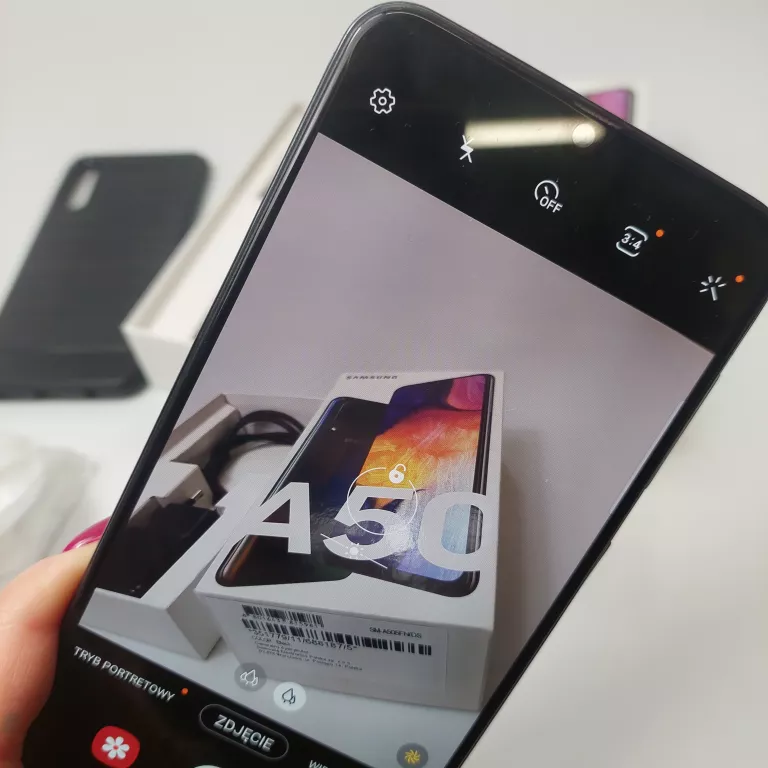 SAMSUNG GALAXY A50 4/128GB KOMPLET