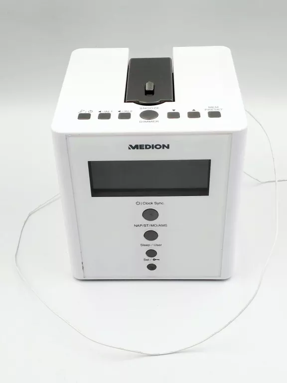 RADIOBUDZIK Z PROJEKTOREM MEDION MD43562