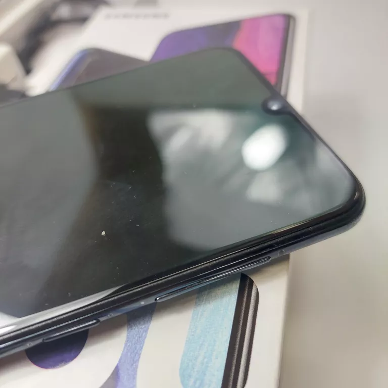 SAMSUNG GALAXY A50 4/128GB KOMPLET