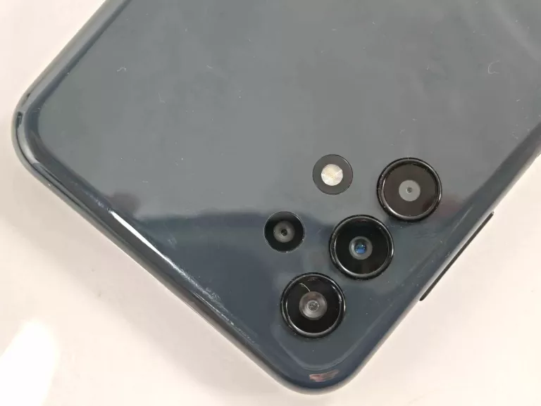 TELEFON SAMSUNG A13 NIE BRANDOWANY