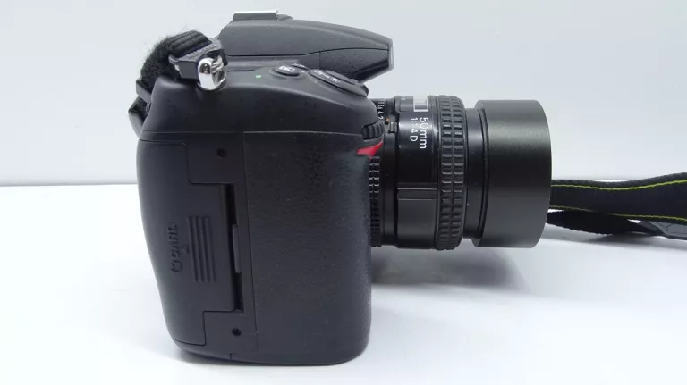 NIKON D7000 P:70500 + AF NIKKOR 50MM 1:1.4 D + LAMPA NIKON SB-900 ZESTAW