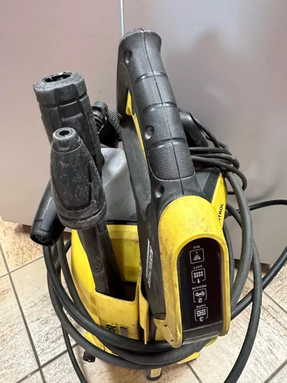 MYJKA KARCHER K4 FULL CONTROL 1800W 130BAR UJN /*OPIS*
