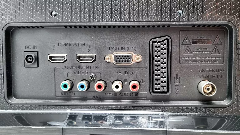 MONITOR TV LG DM2752D