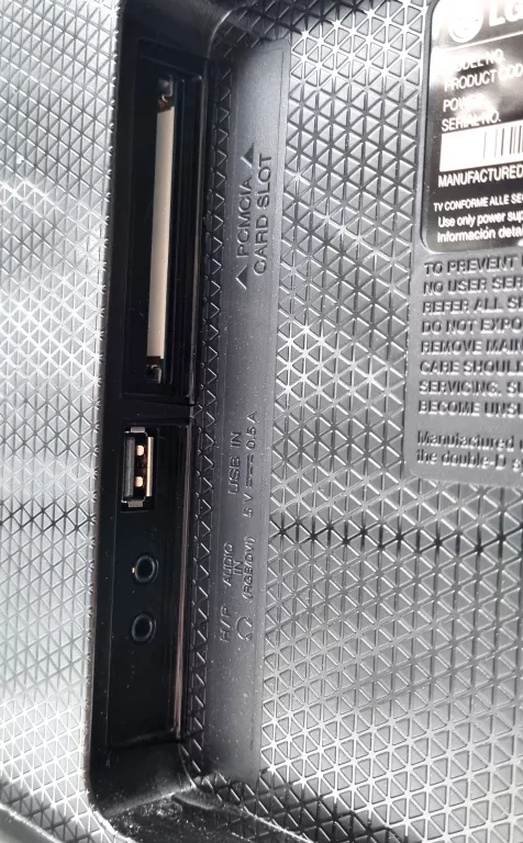 MONITOR TV LG DM2752D