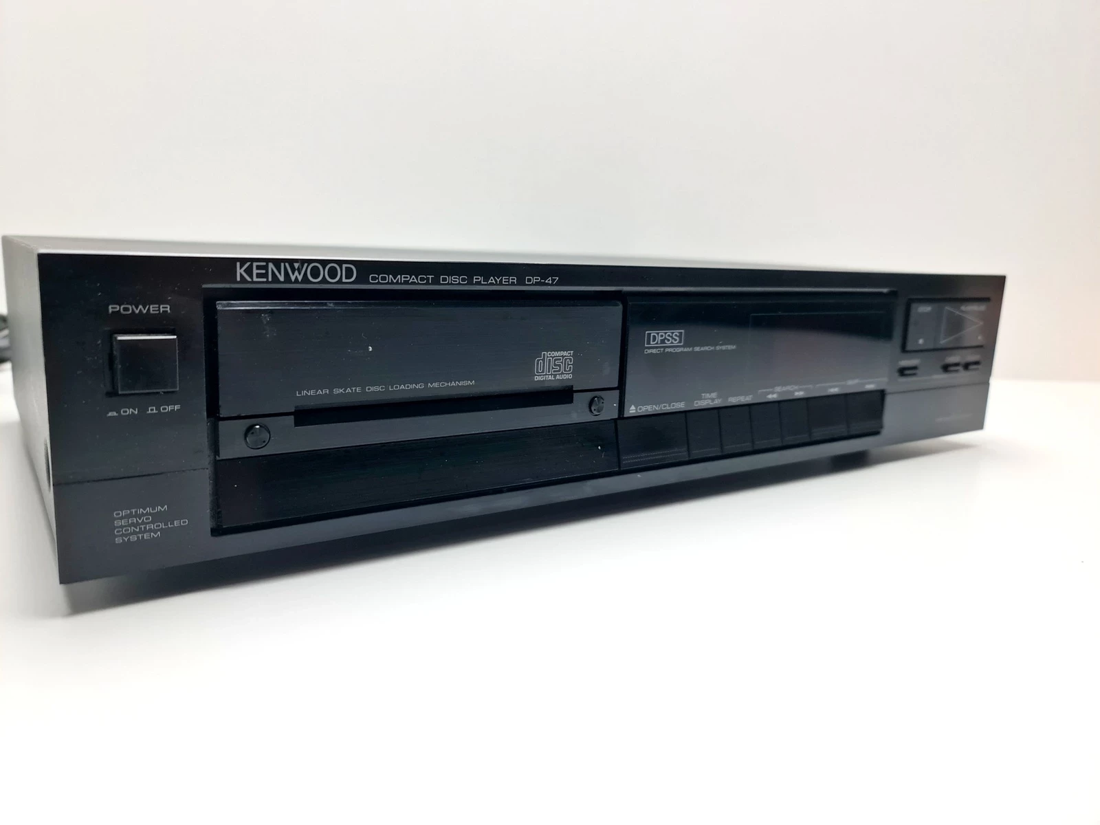 odtwarzacz-cd-compact-kenwood-dp-47-made-in-japan-ean-gtin-0123456789