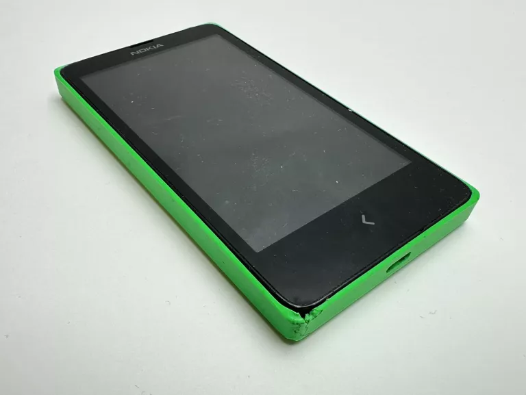 TELEFON NOKIA RM-980