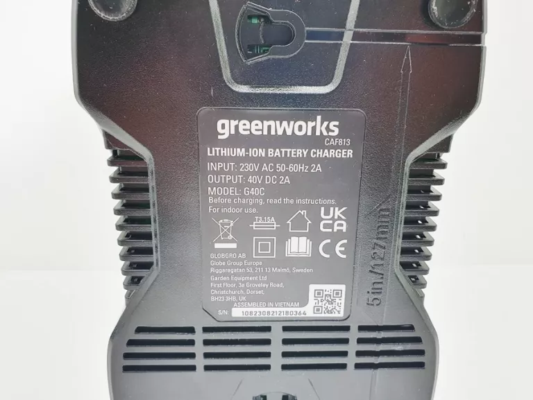 ŁADOWARKA DO AKUMULATORÓW GREENWORKS G40C 40V DC 2A