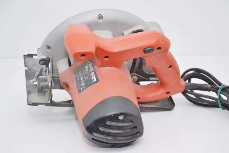 PILARKA TARCZOWA BLACK DECKER CD601