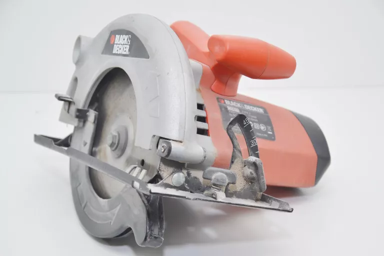 PILARKA TARCZOWA BLACK DECKER CD601