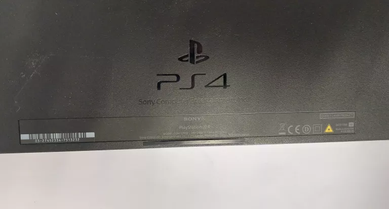KONSOLA SONY PLAYSTATION 4 CUH-1216B 1TB + 2 PADY