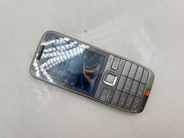 TELEFON KOMÓRKOWY NOKIA E52 4 MB / 128 MB 3G SREBRNY ORANGE