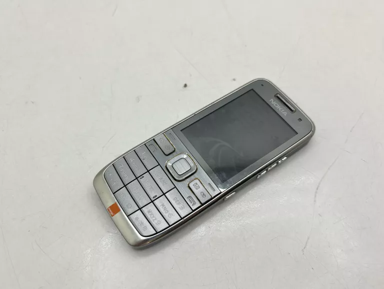 TELEFON KOMÓRKOWY NOKIA E52 4 MB / 128 MB 3G SREBRNY ORANGE