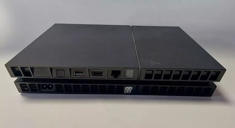 KONSOLA SONY PLAYSTATION 4 CUH-1216B 1TB + 2 PADY