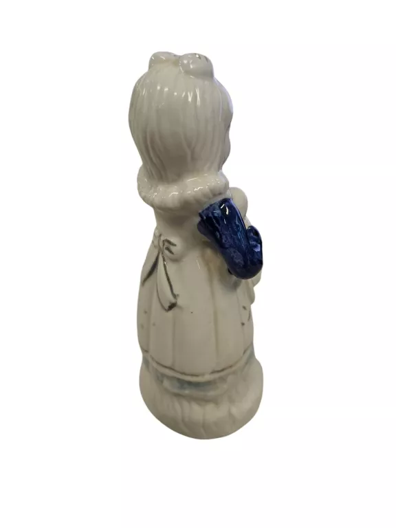 FIGURKA PORCELANOWA MAŁA DZIEWCZYNKA Z KOTEM