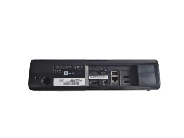 KONSOLA XBOX 360 + 2X PAD + GRY + KINECT + HEADSET 250GB