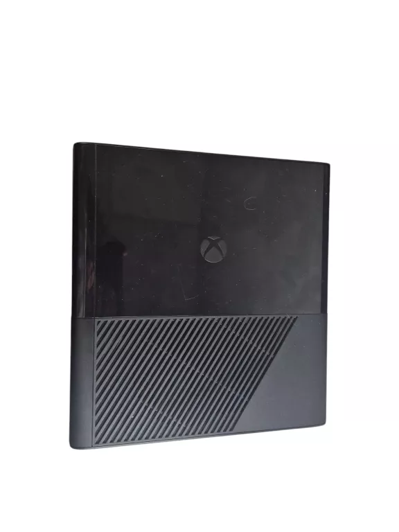 KONSOLA XBOX 360 + 2X PAD + GRY + KINECT + HEADSET 250GB