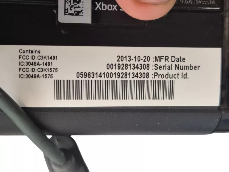 KONSOLA XBOX 360 + 2X PAD + GRY + KINECT + HEADSET 250GB