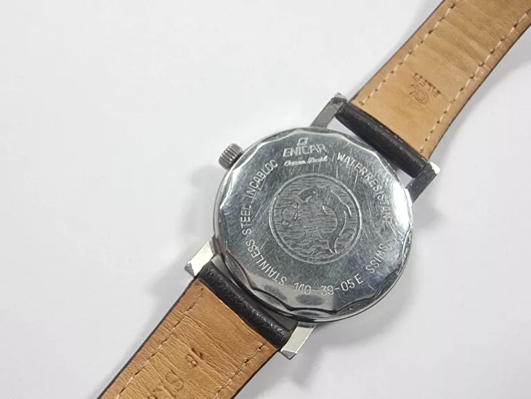 ZEGAREK ENICAR 140-39-05E