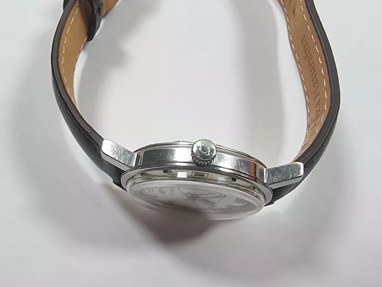 ZEGAREK ENICAR 140-39-05E